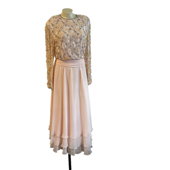 Victoria Royal Ltd Dresses & Skirts - VICTORIA Royal ltg . Vintage light peach beaded / sequins long dress SZ 10